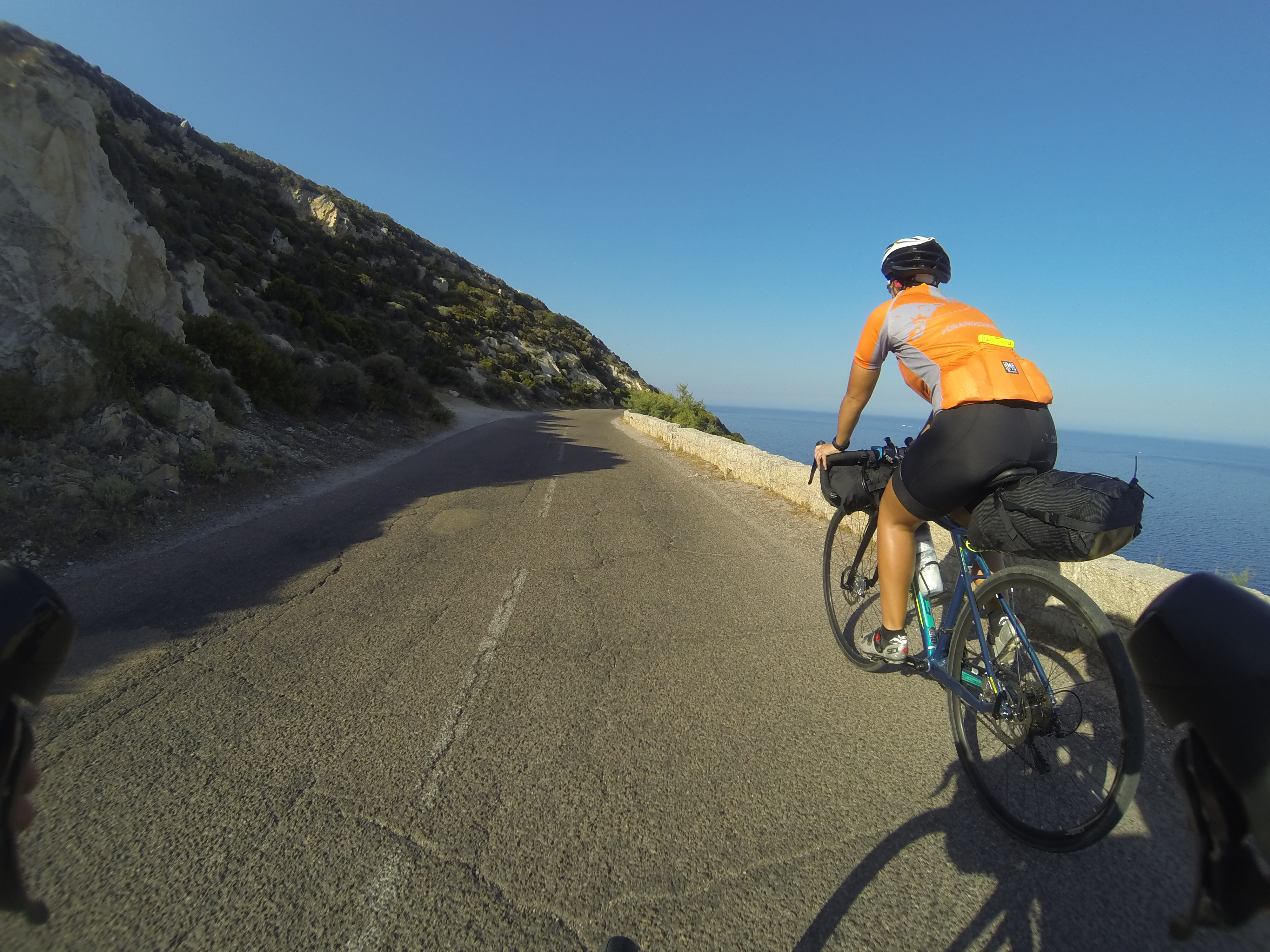 giulia de maio, raid in corse, cicloturismo, corsica, vacanza, bici